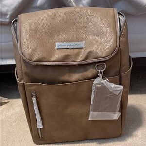 Petunia Pickle Bottom Tempo Backpack